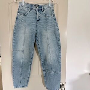 Banana Republic High rise Barrel Jeans | size 26/2